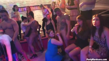 Party Hardcore Gone Crazy Vol. 33 Part 4 - Cam 1 Screencap 77 on www.sinx.com