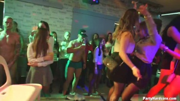 Party Hardcore Gone Crazy Vol. 33 Part 6 - Cam 3 Screencap 89 on www.sinx.com