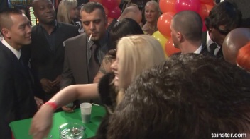 Gash Gamblers Part 5 - Main Edit Screencap 25 on www.sinx.com