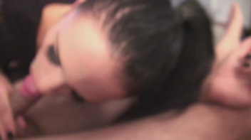 Vom Kameramann gefickt Screencap 11 on www.sinx.com