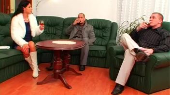 The Young Up-and-Soon-to-be-Cummers Screencap 1 on www.sinx.com