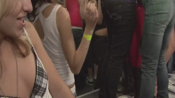 Party Hardcore Vol. 32 Part 3 - Cam 2 Screencap 85 on www.sinx.com