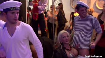 Cruise Ship CumSluts Part 1 Screencap 85 on www.sinx.com