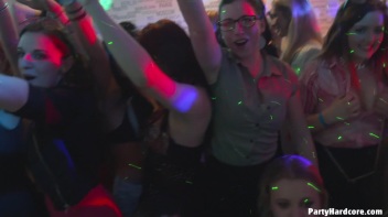 Party Hardcore Gone Crazy Vol. 11 Part 5 - Cam 3 Screencap 46 on www.sinx.com