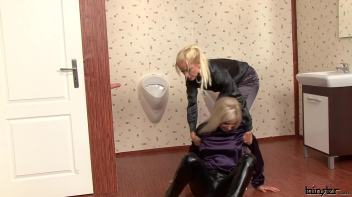 Blond Bimbo Titties Blasted With Cum Screencap 1 on www.sinx.com