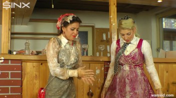 Two hot girls get messy with cake Screencap 29 on www.sinx.com