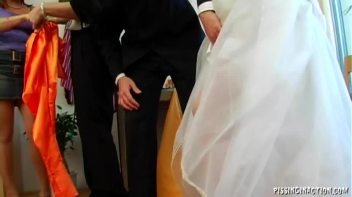 A Very Golden Bridal Shower Screencap 8 on www.sinx.com