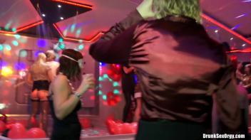 Valentine's Day Vaginas Part 5 - Cam 1 Screencap 62 on www.sinx.com