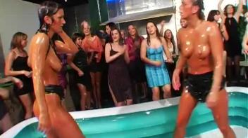 Christina Lee vs. Sarah Cross In The Mud Screencap 84 on www.sinx.com