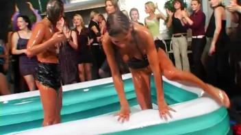 Christina Lee vs. Sarah Cross In The Mud Screencap 102 on www.sinx.com