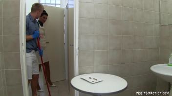 Full Service Bathroom Attendant Screencap 1 on www.sinx.com