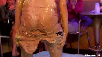 Champagne Before Mud Can Get Messy! Screencap 51 on www.sinx.com