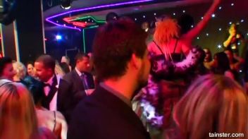 Pussy Casino Part 1 - Cam 2 Screencap 60 on www.sinx.com