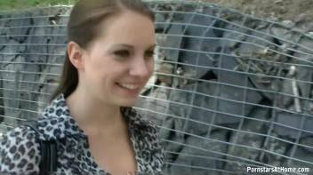 Super Cute Sweety Gives Riverside BJ! Screencap 13 on www.sinx.com