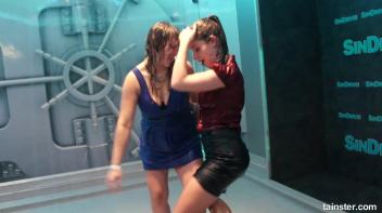 Allwam babes sharing their wet fun Screencap 13 on www.sinx.com