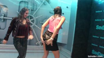 Allwam babes sharing their wet fun Screencap 33 on www.sinx.com