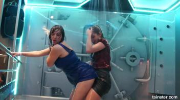Allwam babes sharing their wet fun Screencap 7 on www.sinx.com
