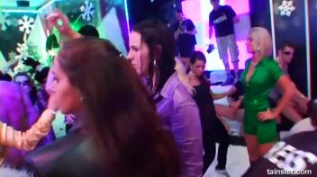 Pussy Blizzard Part 3 - Cam 2 Screencap 40 on www.sinx.com