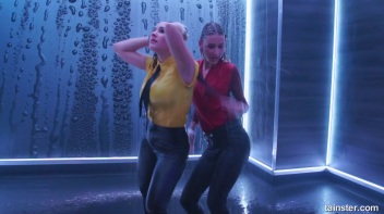 Elegant, Wet, And Living It Up! Screencap 60 on www.sinx.com