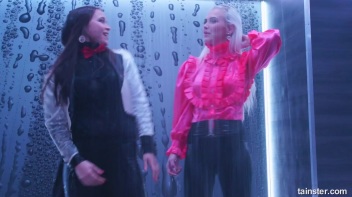 Elegant, Wet, And Living It Up! Screencap 66 on www.sinx.com