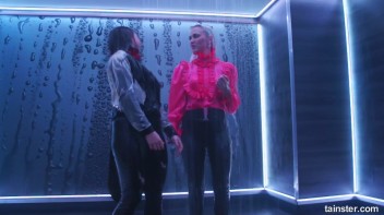 Elegant, Wet, And Living It Up! Screencap 69 on www.sinx.com