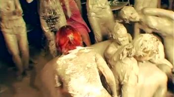 Underground Eurobabe Mud Club Screencap 51 on www.sinx.com