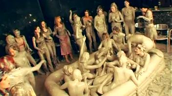 Underground Eurobabe Mud Club Screencap 64 on www.sinx.com