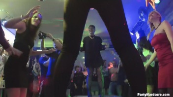 Party Hardcore Gone Crazy Vol. 32 Part 1 - Cam 1 Screencap 33 on www.sinx.com