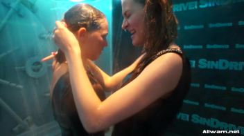 Wetlook Fun Is Where It's At Screencap 3 on www.sinx.com
