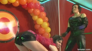 Gash Gamblers Part 2 Screencap 121 on www.sinx.com