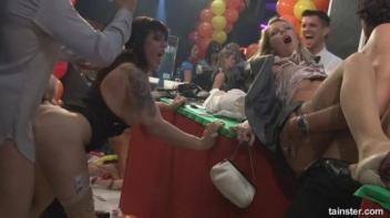 Gash Gamblers Part 2 Screencap 73 on www.sinx.com