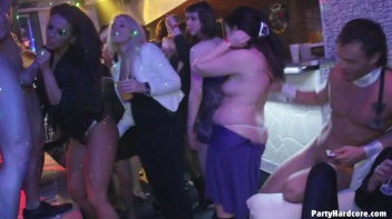Party Hardcore Gone Crazy Vol. 1 Part 2 - Cam 3 Screencap 84 on www.sinx.com