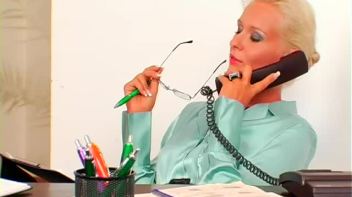 Silky Secretary Seduction Screencap 2 on www.sinx.com