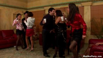 Bachelorette Party Part 1 Screencap 44 on www.sinx.com