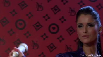 Champagne Showers and Girl Power Screencap 58 on www.sinx.com