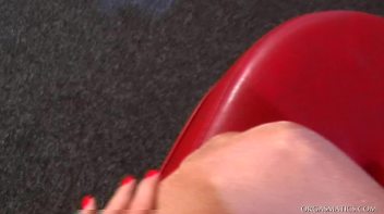 Champagne Showers and Girl Power Screencap 1 on www.sinx.com