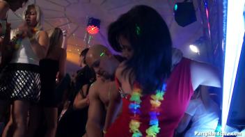 Party Hardcore Vol. 75 Part 1 Screencap 59 on www.sinx.com