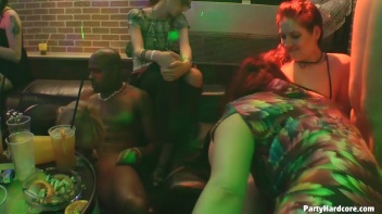 Party Hardcore Gone Crazy Vol. 35 Part 6 - Cam 2 Screencap 75 on www.sinx.com