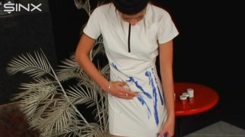 Wet And Messy Paint Play With Sexy Blonde Screencap 3 on www.sinx.com