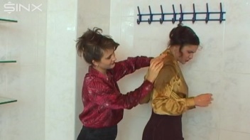 Egg Cracking And Smearing WAM Fun Screencap 15 on www.sinx.com