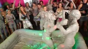 Your Perfect Outfight Ain't So Perfect Anymore Screencap 92 on www.sinx.com