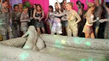 Your Perfect Outfight Ain't So Perfect Anymore Screencap 99 on www.sinx.com