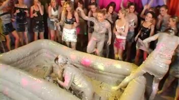 Your Perfect Outfight Ain't So Perfect Anymore Screencap 24 on www.sinx.com