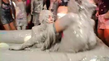 Your Perfect Outfight Ain't So Perfect Anymore Screencap 50 on www.sinx.com