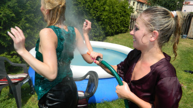 Latest deal - Leony vs. Kate: Wetlook Catfight!