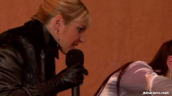 Blonde vs. Brunette Mud Battle Screencap 40 on www.sinx.com