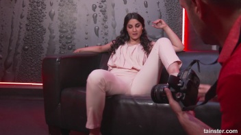 Model Gets Her Fully Clothed 15 Minutes of Casting Couch Fame Screencap 31 on www.sinx.com