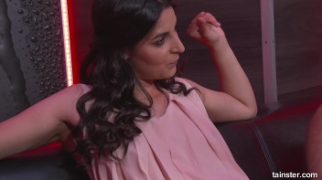 Model Gets Her Fully Clothed 15 Minutes of Casting Couch Fame Screencap 32 on www.sinx.com