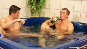 Jacuzzi Floozies Part 1 Screencap 1 on www.sinx.com