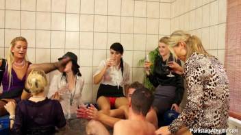 Jacuzzi Floozies Part 1 Screencap 42 on www.sinx.com